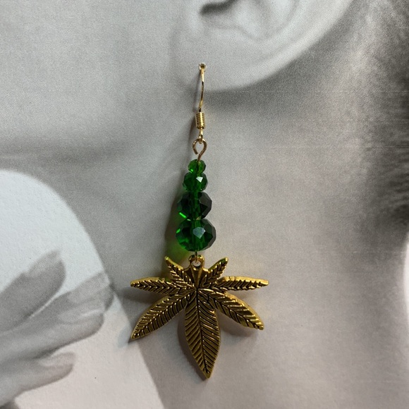 Handcrafted 420 Drop Dangle Earrings with Green Sheer Faceted Glass Beads - Picture 1 of 17